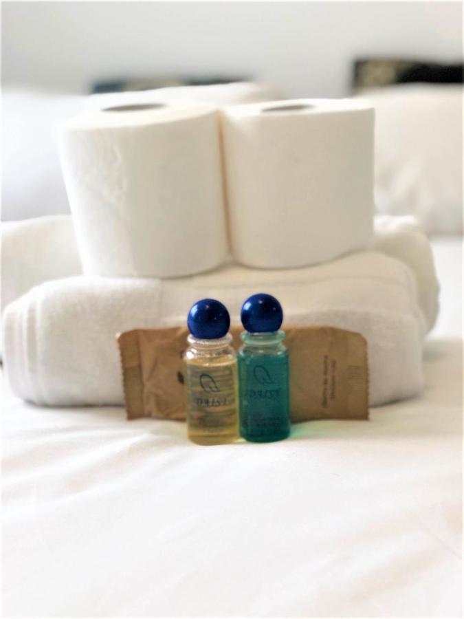 Deluxe Room Center Мадрид Екстериор снимка
